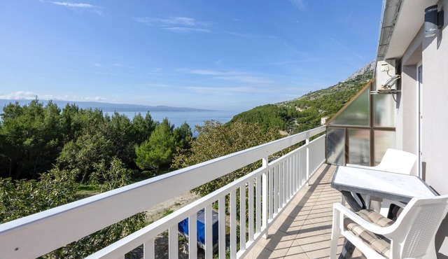 2 bedroom gorgeous apartment in Lokva Rogoznica