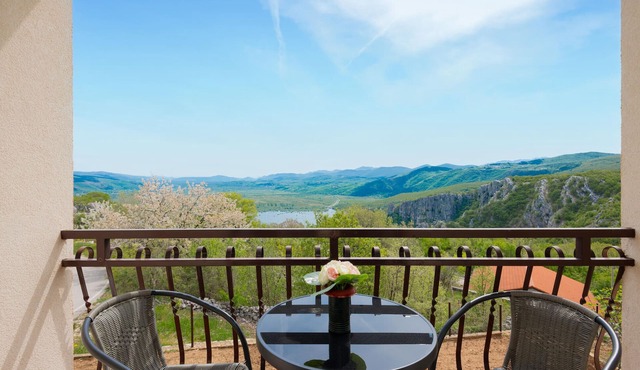 2 bedroom gorgeous home in Lokvicici