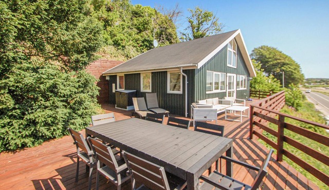 2 bedroom gorgeous home in Ebeltoft