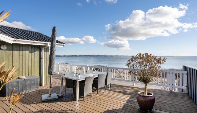 2 bedroom gorgeous home in Ebeltoft