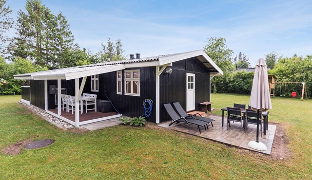 2 bedroom gorgeous home in Ebeltoft