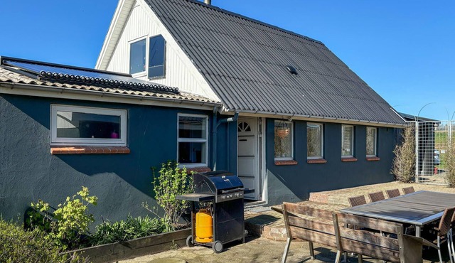 2 bedroom gorgeous home in Spøttrup