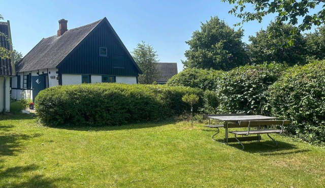 2 bedroom gorgeous home in Bogø By