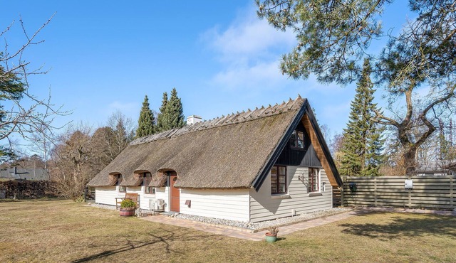 2 bedroom gorgeous home in Græsted