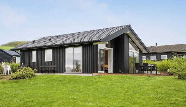 2 bedroom gorgeous home in Haarby