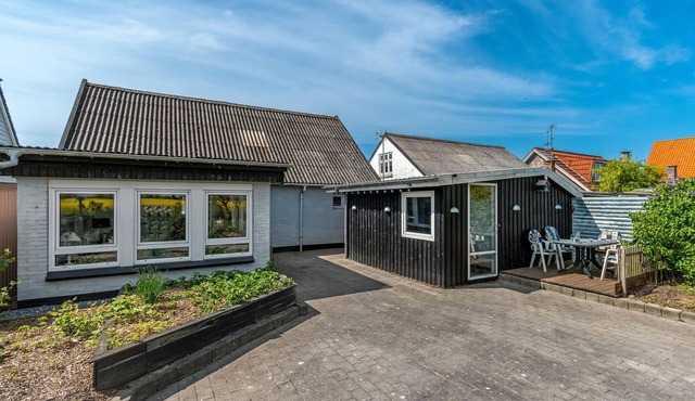 2 bedroom gorgeous home in Thyholm