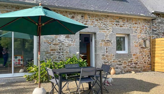 2 bedroom gorgeous home in Rospez