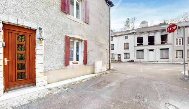 2 bedroom gorgeous home in Vignory