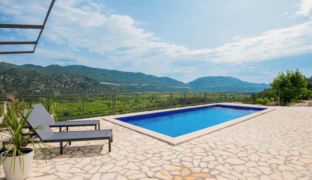 2 bedroom gorgeous home in Umcani
