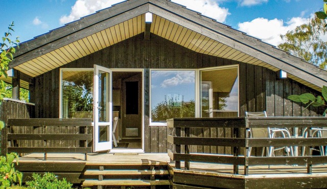 2 bedroom gorgeous home in Rønde