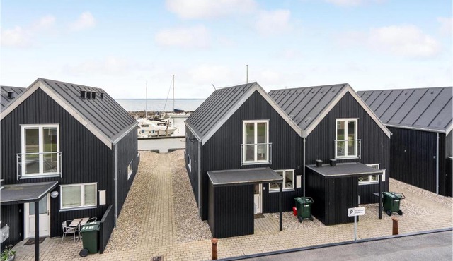 2 Bedroom Gorgeous Home In Tranekær