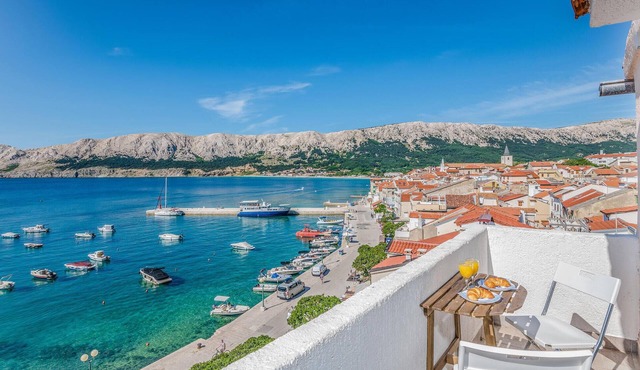 2 bedroom gorgeous home in Baska