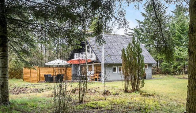 2 Bedroom Gorgeous Home In Saltum