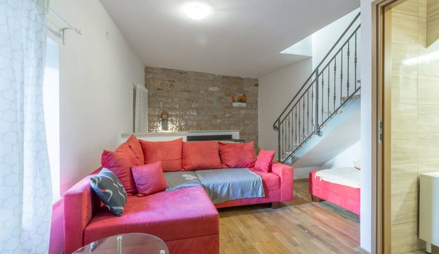 2 bedroom gorgeous home in Bale