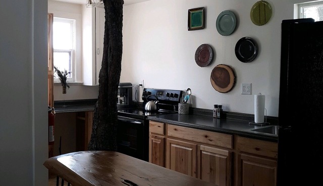 2 bedroom Gorgeous Home-away-from-home