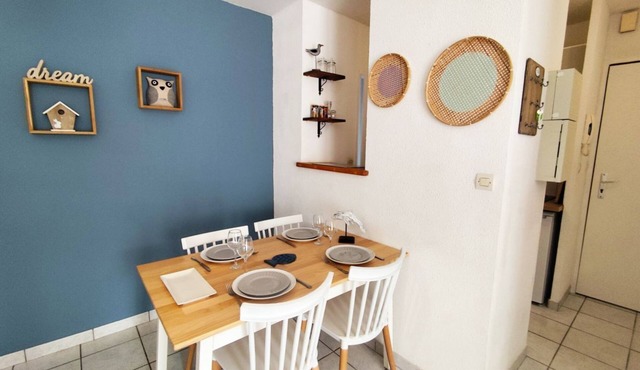 2-bedroom ground floor apartment between sea and golf course