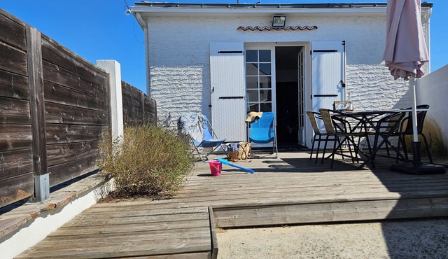 2-bedroom house, close to the beach, all on foot