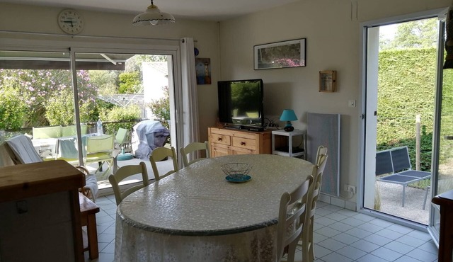 2-Bedroom House Near Forest and Beach in La Tranche-sur-Mer