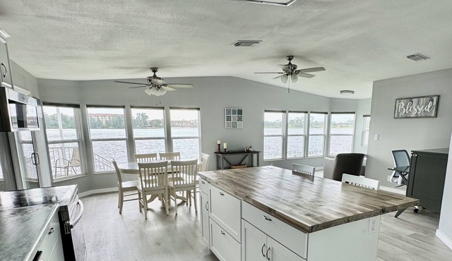 2-bedroom home 5 miles to Disney on Lake. Four Corners. Vista Del Lago amenities
