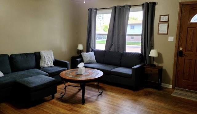 2-bedroom home in central Riverton, great home base for your Wyoming adventure