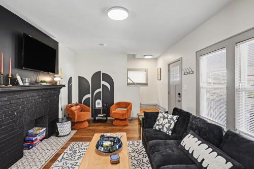 2 Bedroom Home - Posh Princeton Pad