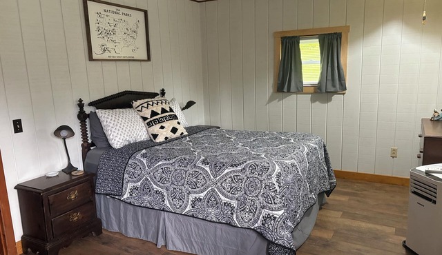 2-bedroom home. Very spacious with creek access and fire pit. Close to game land