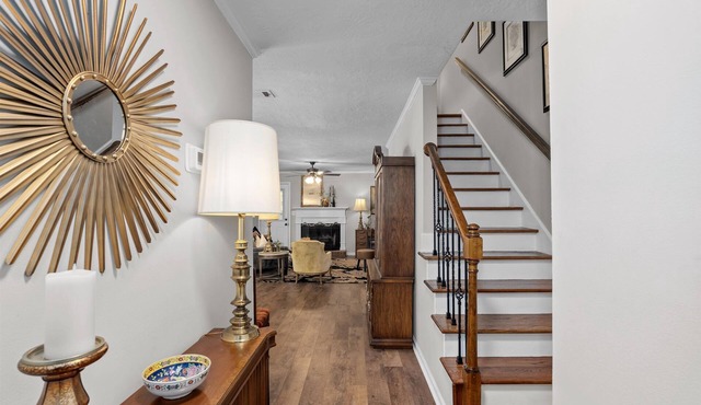 2 bedroom home with 2 bathrooms and fully fenced backyard. The sleeping arrangements are 1 king and 1 queen and a futon located in the living room.