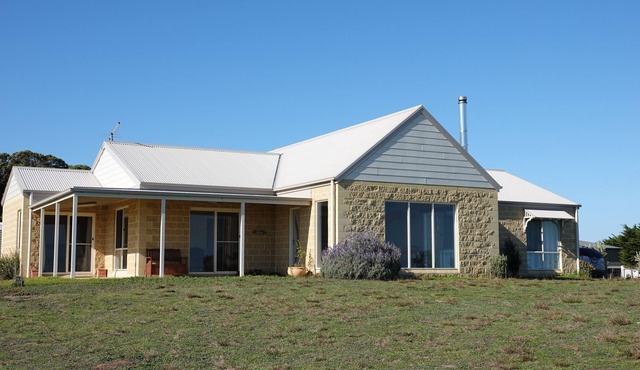 2 bedroom house at Woodside Beach