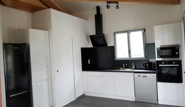 2-bedroom house facing the Pyrenees