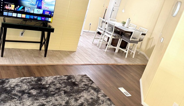 2-bedroom house in amazing Las Vegas with WiFi, AC