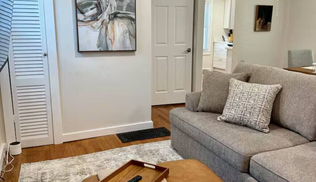 2-bedroom house in beautiful Ithaca with AC .3 miles from Commons