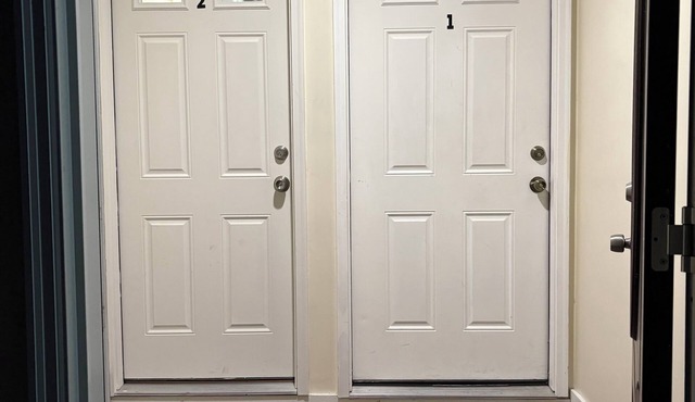 2-bedroom house in peaceful Hackensack with air conditioning