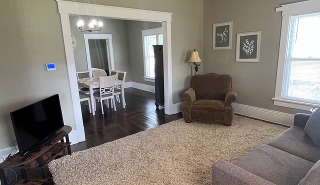 2-bedroom house in tranquil Great Bend with AC comfort