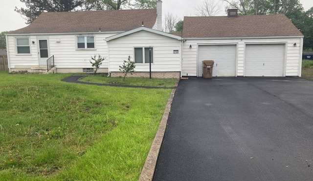 2-bedroom house in beautiful Grand Island! 4 miles from Niagara Falls!