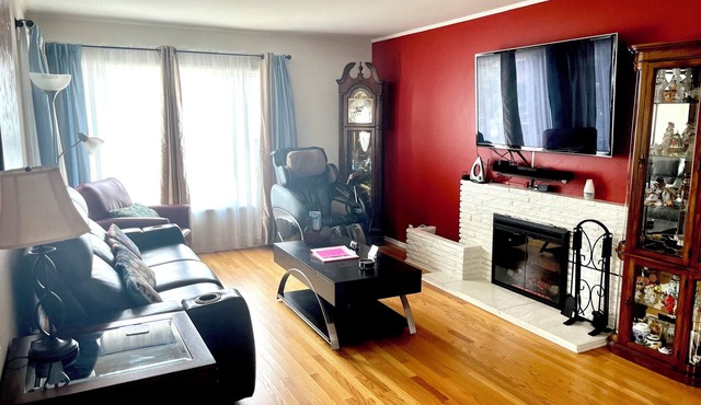 2 Bedroom House near SFSU w/kitchen and free parking