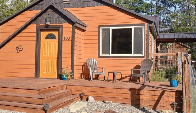2 bedroom house perfectly located for your Glacier National Park adventures!
