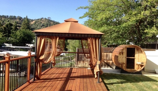 2 bedroom house with a 500 sf private dock with swimming ladder, Finnish sauna