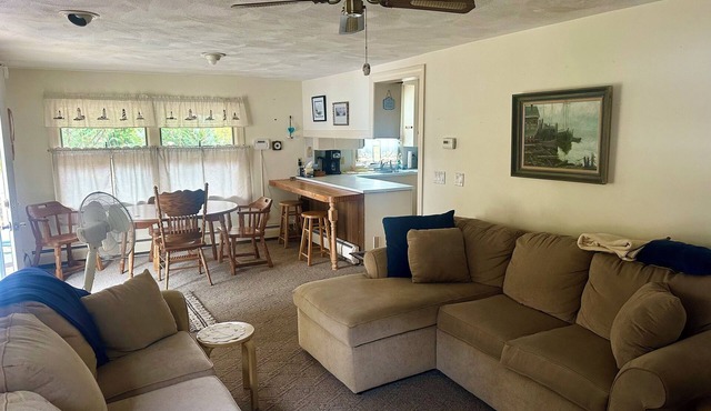 2-bedroom house near E. Greenwich, Beach walks & park trails