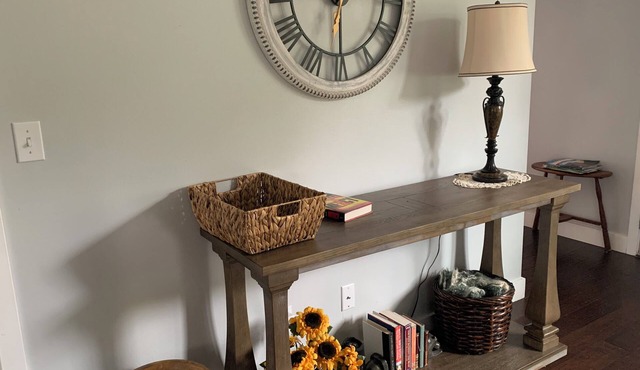 2-bedroom house walkable to quaint downtown Poulsbo with WiFi