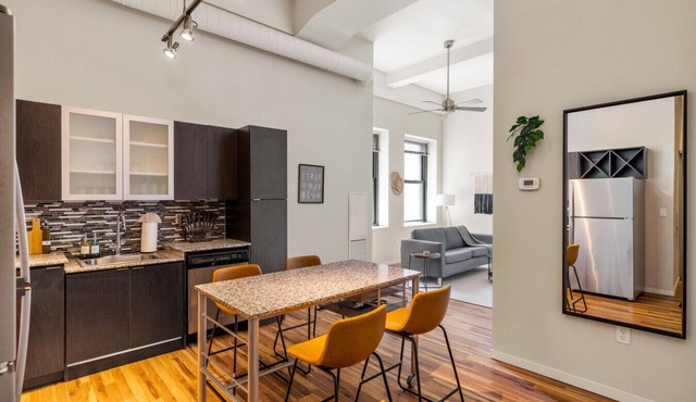 2-Bedroom in CBD Near Fountain Sq & Carew Tower