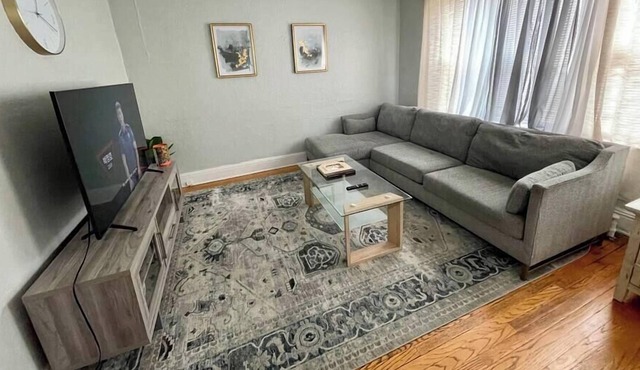 2 Bedroom in quiet neighborhood