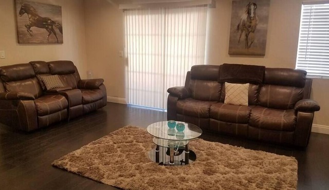 2 bedroom (king size beds), 2 bathroom near Red Rock