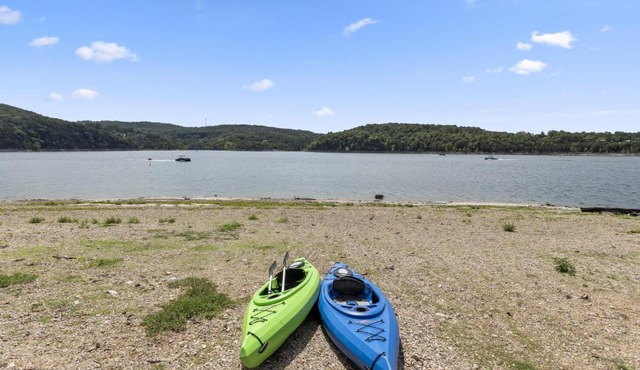 2 Bedroom Lake View Villa - Unit 503