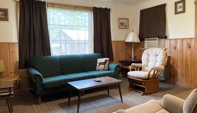 2 Bedroom Lakeside Cabin-Family Fishing Resort-Hayward WI-Chippewa Flowage