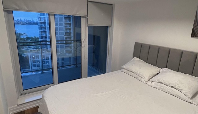 2 Bedroom Lakrefront Condo