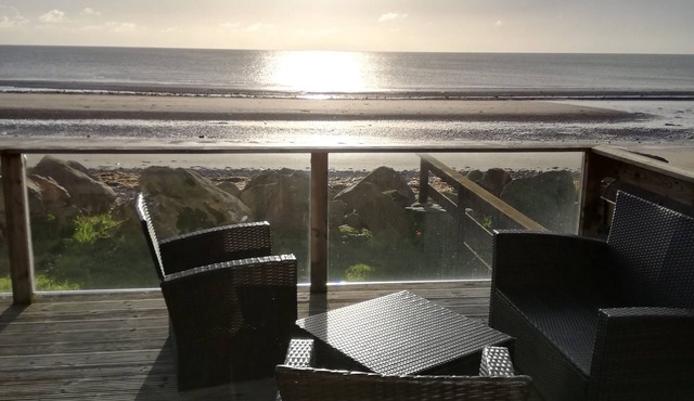 2 Bedroom Lodge, Beach Location, Fabulous Views