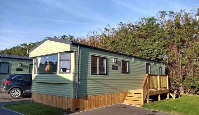 2 bedroom lodge, sleeps 6, Leisure park ideal for Knaresborough and surrounds