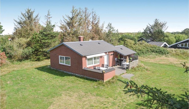 2 Bedroom Lovely Home In Vejers Strand