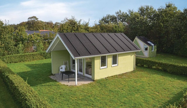 2 bedroom lovely home in Grindsted