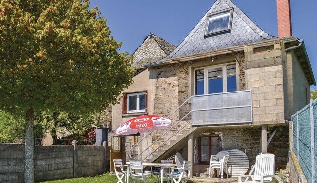 2 bedroom lovely home in Le Cayrol